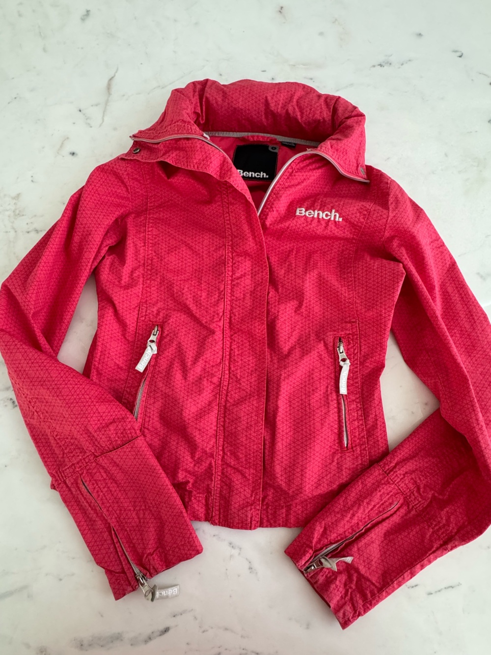 Bench Jacket - Pink Diamond-Pattern Hooded Small